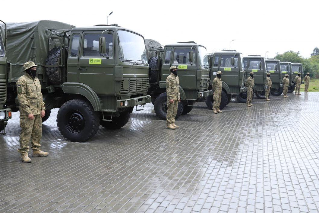 «Днепр передал ВСУ уже почти 600 авто — грузовиков и легковушек», - Филатов - рис. 4