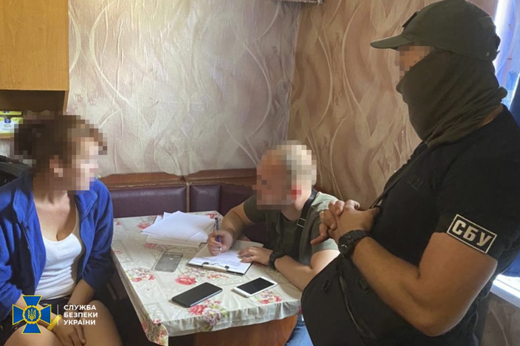 Жена военнослужащего ВСУ: на Днепропетровщине СБУ задержала наводчицу оккупантов (Фото) - рис. 2