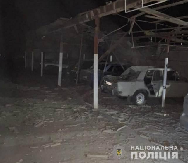 Полиция Днепропетровщины документирует последствия обстрелов оккупантами районов на юге области (Фото) - рис. 4
