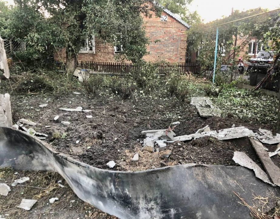 Российские оккупанты всю ночь били артиллерией по гражданской инфраструктуре в Никопольском районе - рис. 2