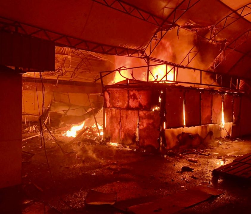 Ранены мирные жители, разрушена инфраструктура: враг минувшей ночью бил по Никопольскому району (Фото) - рис. 5