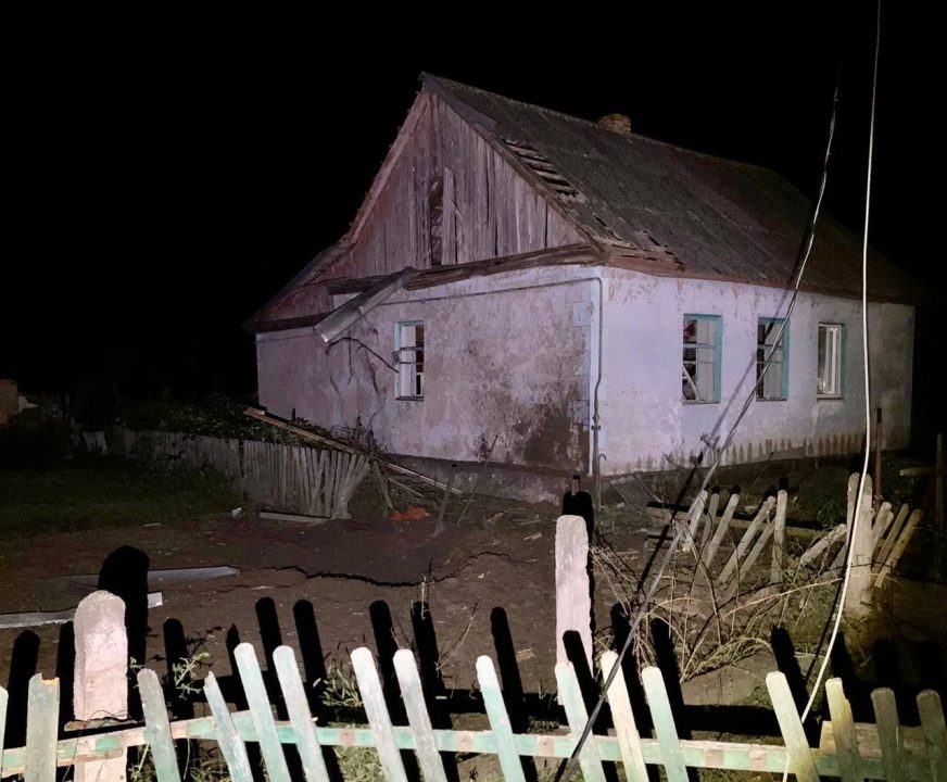 Один загиблий, п'ятеро поранених і сильні руйнування: наслідки нічного удару окупантів по Дніпру - рис. 3