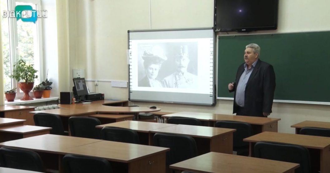 Преподаются в контексте современных событий: как проходят занятия по истории в днепровских школах - рис. 1