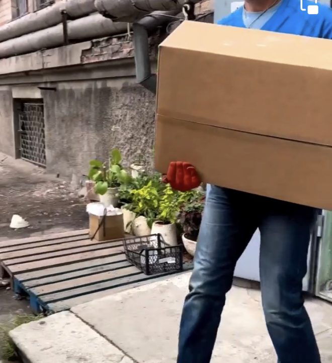 Волонтери Дніпра передали на фронт захисникам продукти, білизну та засоби гігієни (Фото) - рис. 2