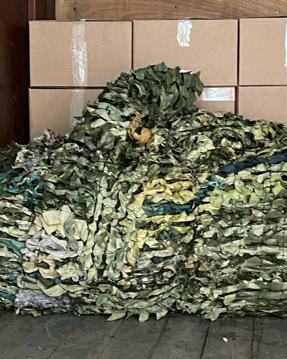 Електроприлади, продукти, білизна: волонтери Дніпра допомагають військовим та переселенцям (Фото) - рис. 7