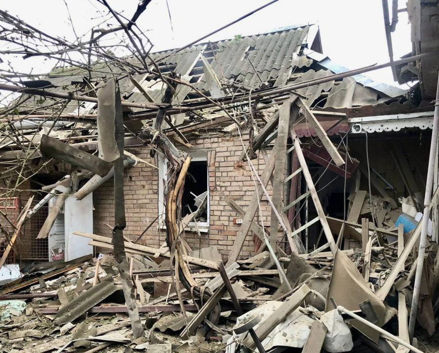 Окупанти обстріляли два райони Дніпропетровщини: є руйнування та постраждалі - рис. 2
