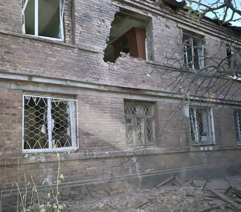 Российские оккупанты обстреляли Никопольский район: есть пострадавшие, 2000 семей без света - рис. 2