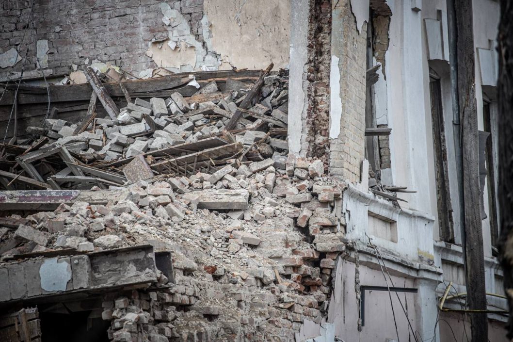 Чортів «руський мір»: очільник ДніпроОВА показав наслідки ракетного удару окупантів по центру міста (Фото) - рис. 8