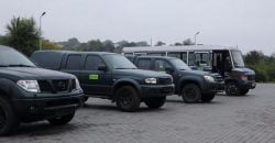 Городские власти Днепра передали военным ВСУ еще четыре автомобиля - рис. 13