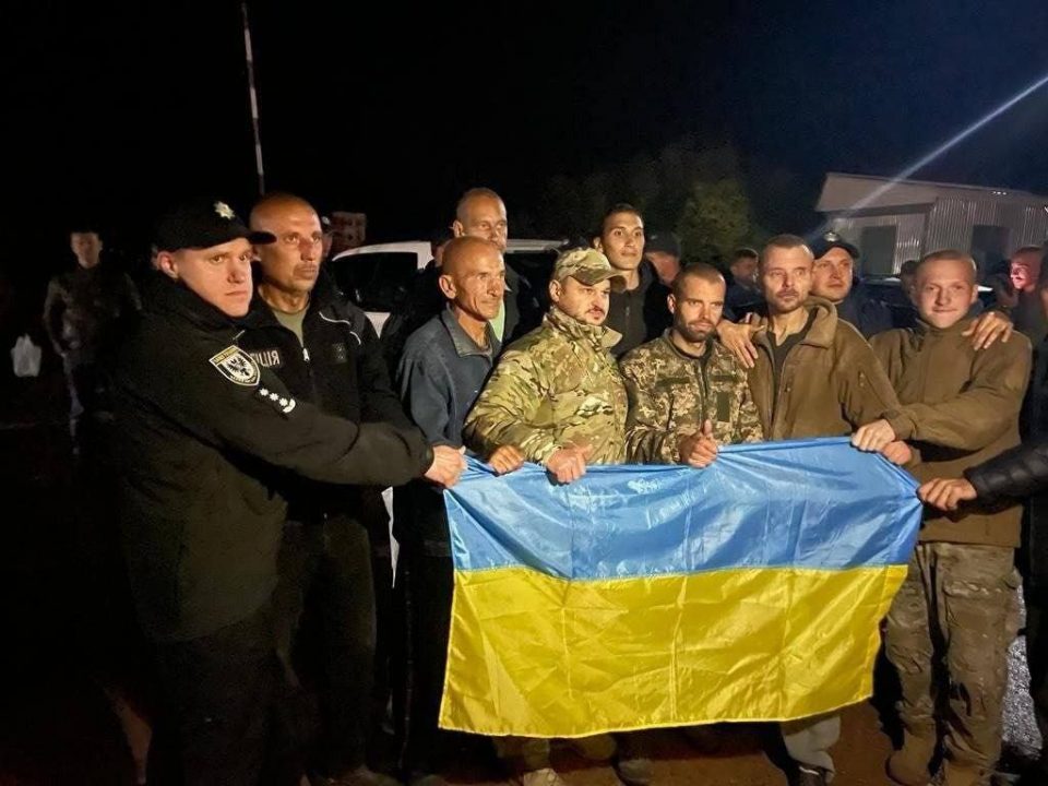 Официально: Украина вернула из российского плена 215 военных вместе с защитниками Азовстали - рис. 3