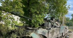 Бійці Криворізької танкової бригади показали трофейну ворожу техніку - рис. 11