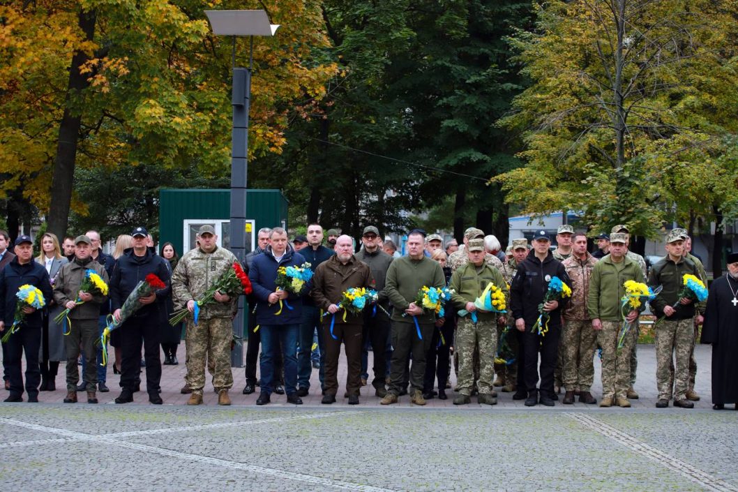 У Дніпрі вшанували пам'ять загиблих захисників України (Фото) - рис. 2