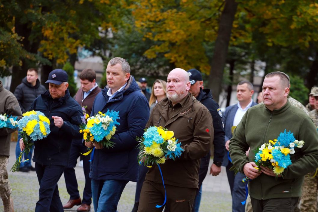 У Дніпрі вшанували пам'ять загиблих захисників України (Фото) - рис. 7