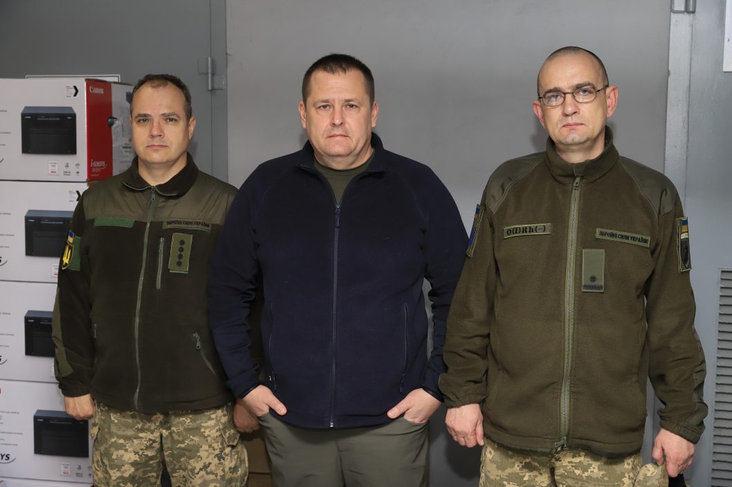 «Будуть фатальні умови для російських окупантів»: військові отримали нову техніку від дніпрян - рис. 6