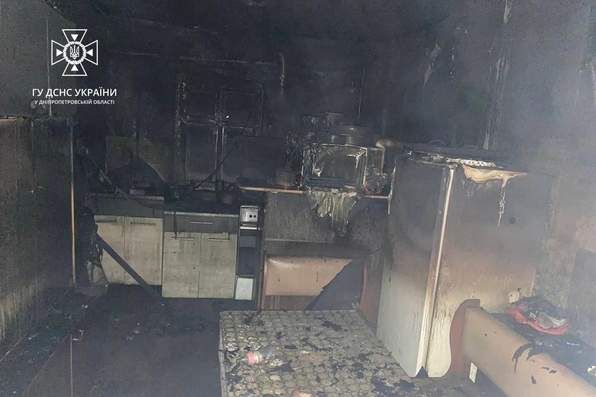 В Днепре во время пожара в частном доме пострадали 4 человека, включая ребенка - рис. 4