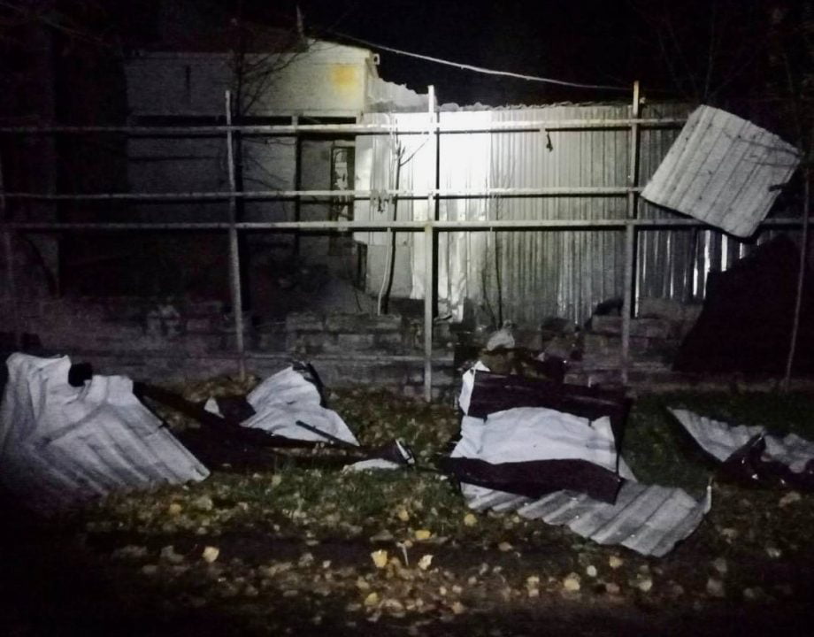Российские захватчики ночью обстреляли Никопольский район: есть пострадавшие - рис. 2