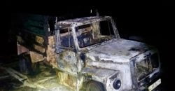 Розбиті будинки та автомобілі: окупанти вночі випустили 70 снарядів по Нікопольському району - рис. 21