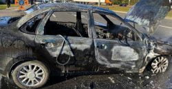 В Днепре спасатели потушили горящий легковой автомобиль (Фото) - рис. 6