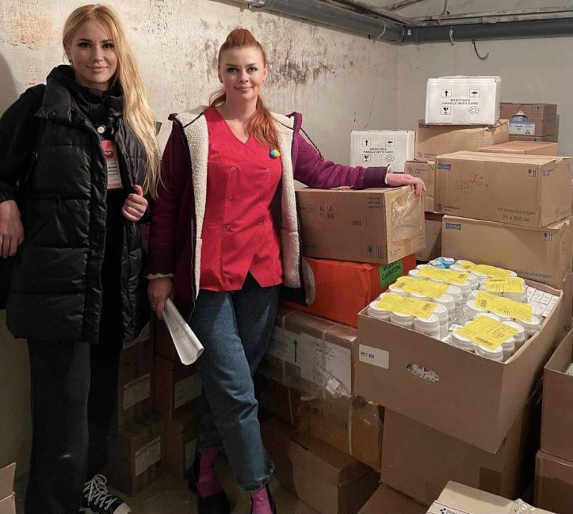 Волонтери Дніпра передали медичний вантаж лікарням міста та області (Фото) - рис. 2