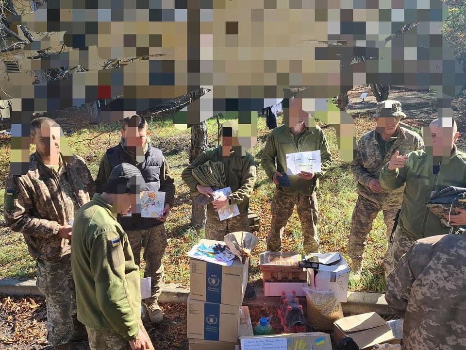 Волонтери Дніпра передали на деокуповані території продукти та аптечки (Фото) - рис. 2