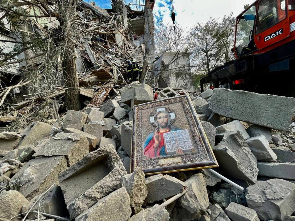 Количество жертв ракетного удара по Запорожью возросло до 11 человек - рис. 2