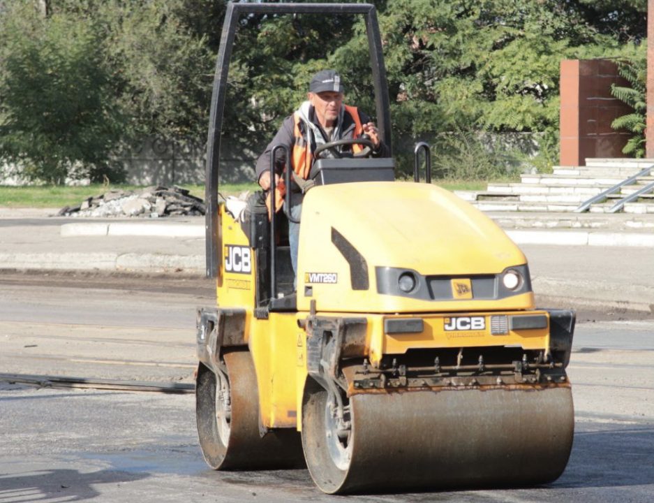 В Днепре ремонтируют сложные участки дорог: где проводятся работы - рис. 3