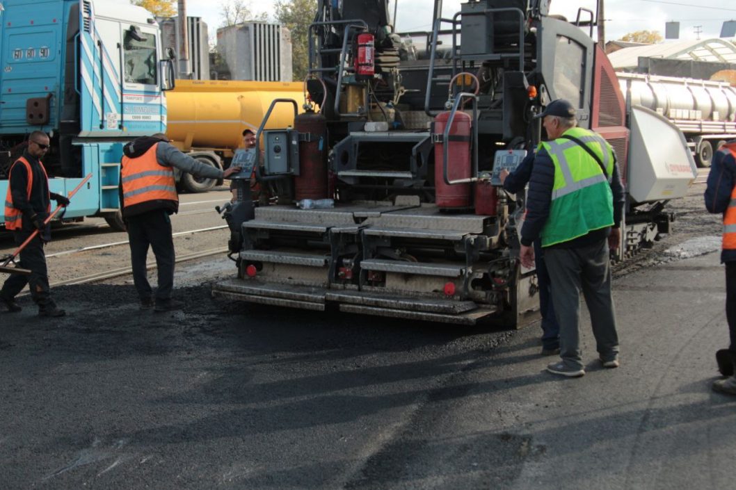 В Днепре ремонтируют сложные участки дорог: где проводятся работы - рис. 5