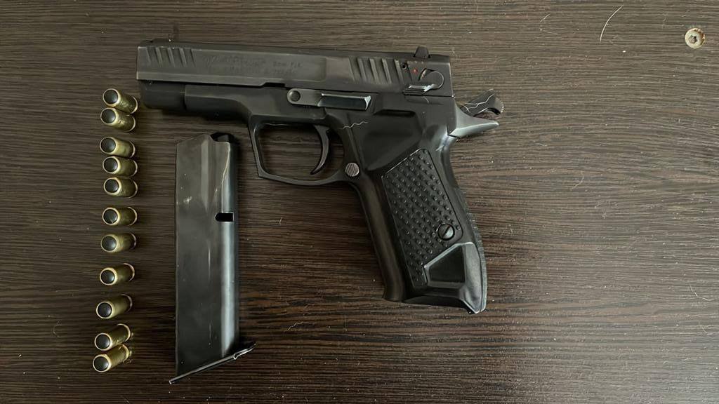 У Дніпрі правоохоронці затримали членів злочинного угрупування, які поцупили 350 000 доларів - рис. 2