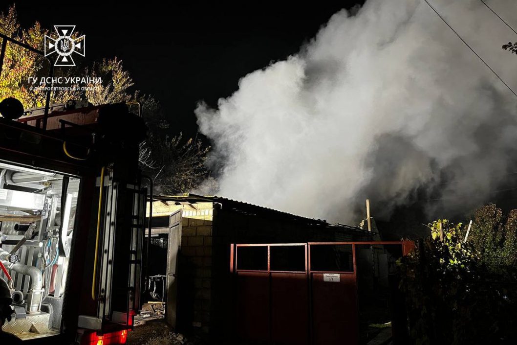 В Днепре спасатели ликвидировали пожар в частном доме - рис. 3