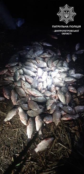 На реке Днепр водный патруль обнаружил рыболова-браконьера - рис. 1