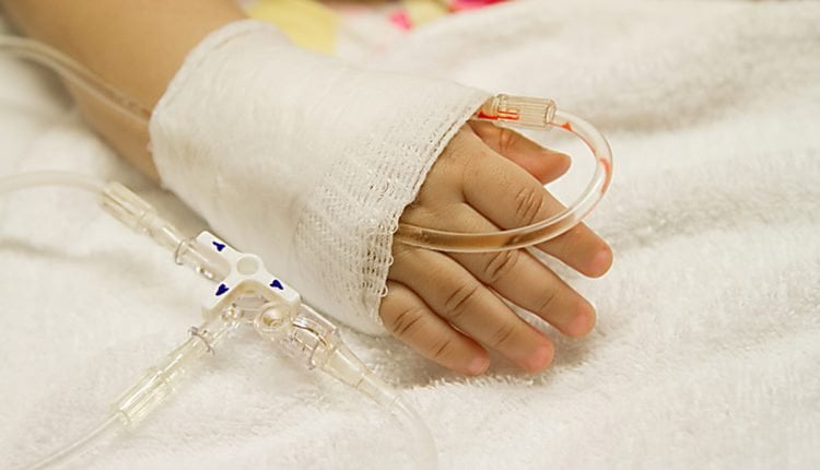 На Дніпропетровщині 7-місячна дитина вилила на себе окріп - рис. 1