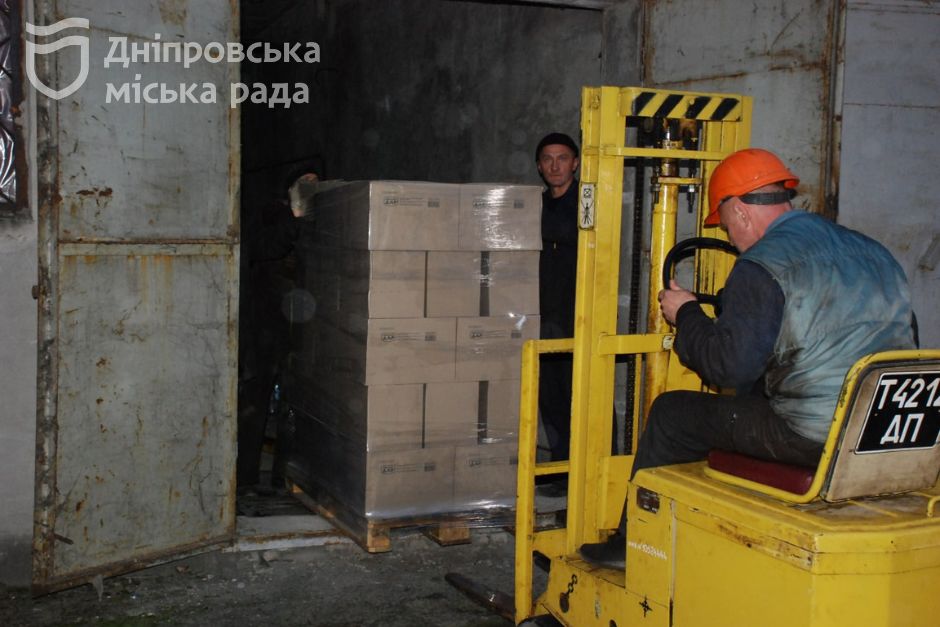 Дніпро передав велику партію гуманітарної допомоги для мешканців Херсона - рис. 3