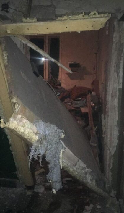 В Каменском двое мужчин взорвали гранату в квартире - рис. 2
