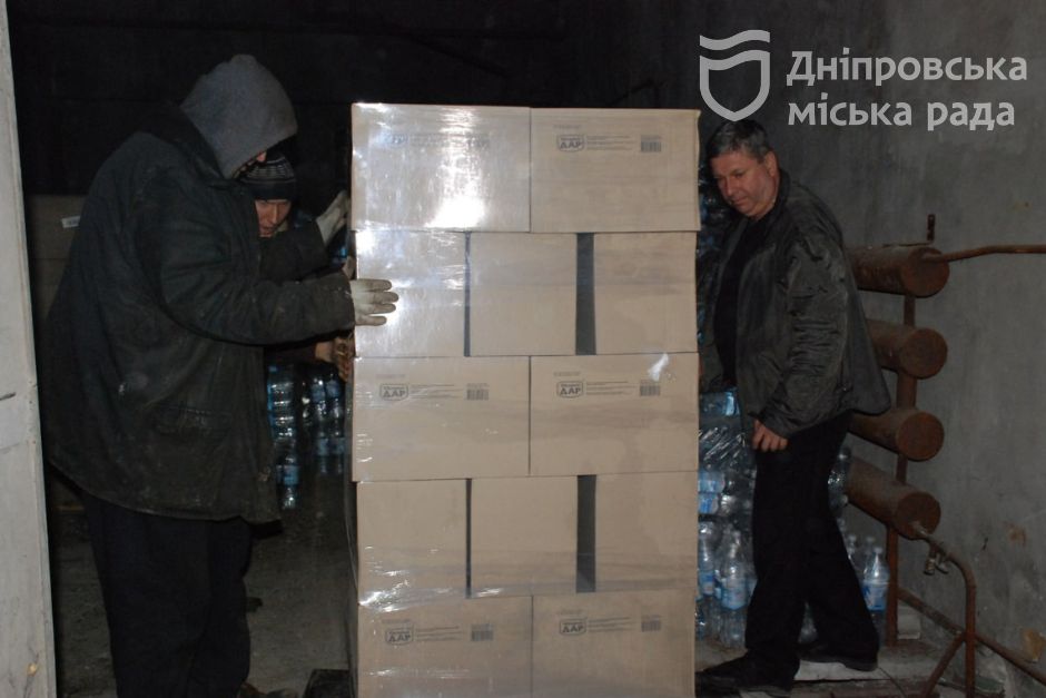 Дніпро передав велику партію гуманітарної допомоги для мешканців Херсона - рис. 5