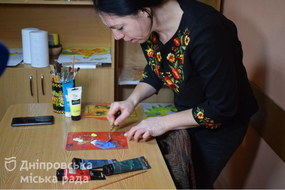 У Дніпрі створюють сувенірні протитанкові їжаки, які можна придбати за донат для ЗСУ - рис. 4