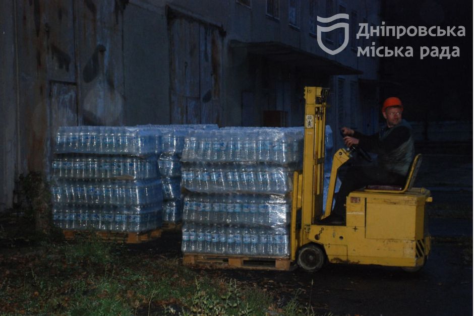 Дніпро передав велику партію гуманітарної допомоги для мешканців Херсона - рис. 2