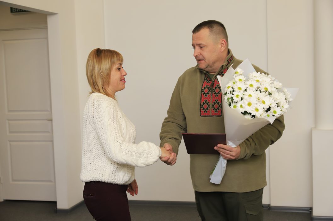 Мэр Днепра Борис Филатов поздравил социальных работников с их профессиональным праздником - рис. 5