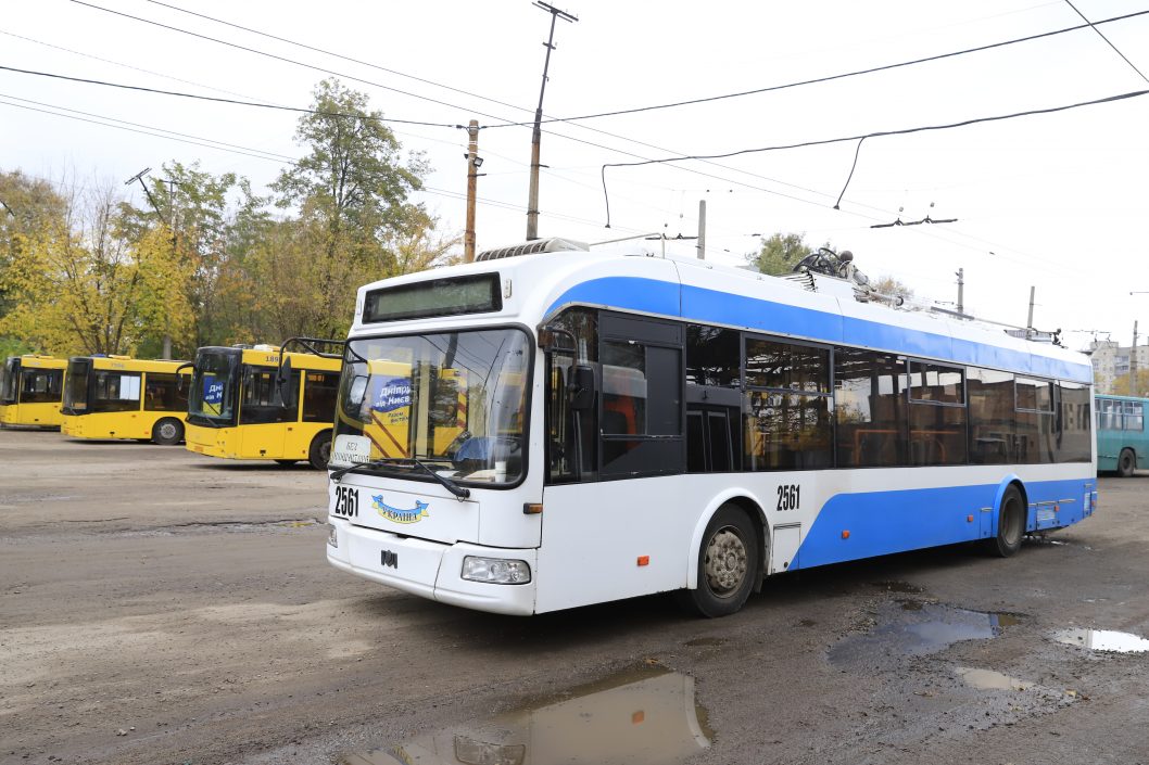 Мер Дніпра розповів як місто налагоджує комунальні автобусні перевезення - рис. 1