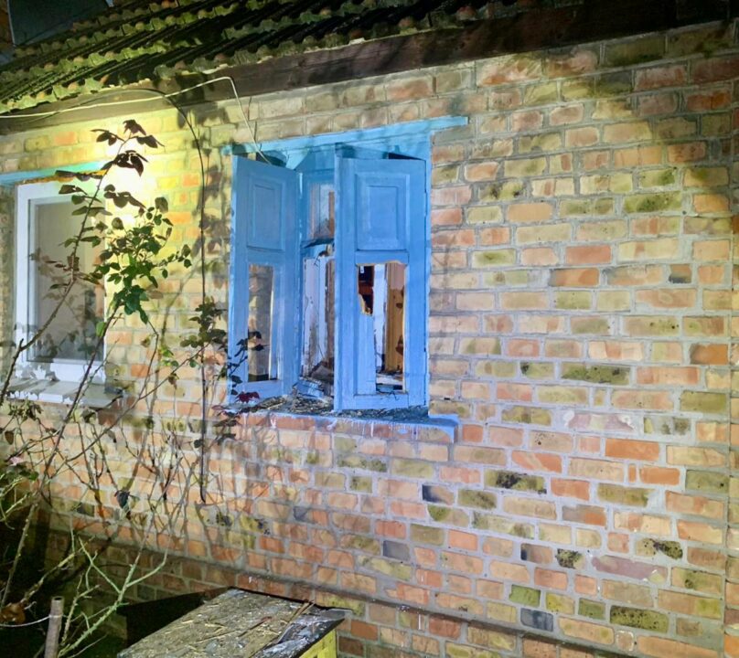 Окупанти вночі шість разів обстріляли Нікопольський район Дніпропетровщини: є поранені - рис. 2