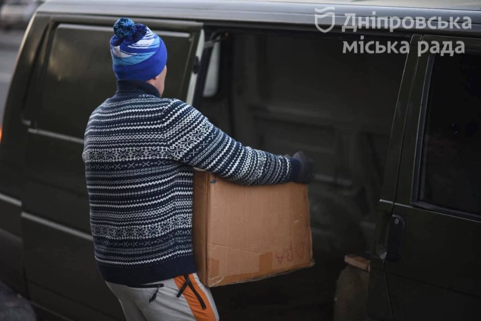 Волонтери Дніпра відправили військовим та цивільному населенню кілька великих гуманітарних вантажів - рис. 16