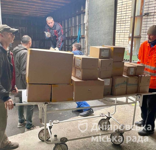 Волонтери Дніпра відправили військовим та цивільному населенню кілька великих гуманітарних вантажів - рис. 1