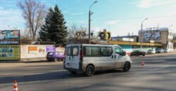 Пострадала пожилая женщина: в Днепре на улице Холодильной произошла авария - рис. 13
