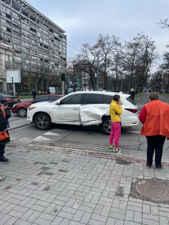 Движение затруднено: в центре Днепра произошла авария - рис. 1