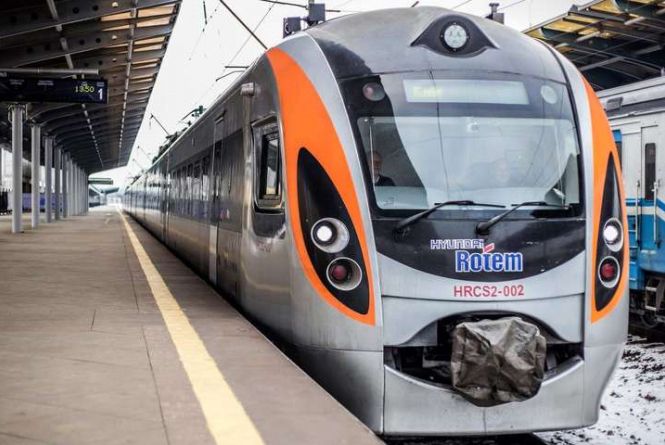 Укрзалізниця поновлює рух електропоїздів сполученням Дніпро-Київ - рис. 1