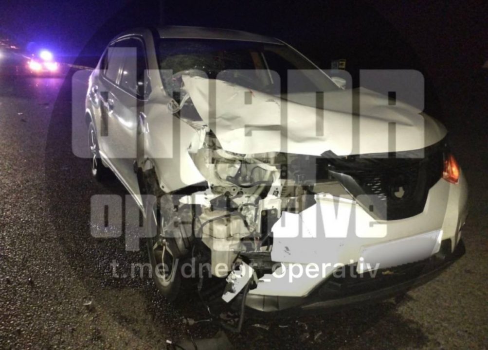 Смертельна ДТП на трасі Дніпро – Запоріжжя: Nissan на великій швидкості збив жінку - рис. 1