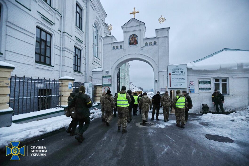 Служба Безопасности Украины проводит контрразведывательные мероприятия в Киево-Печерской Лавре - рис. 5