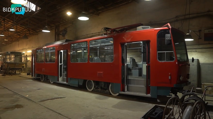 Подготовка к зиме: в Днепре капитально ремонтируют трамваи и троллейбусы - рис. 1