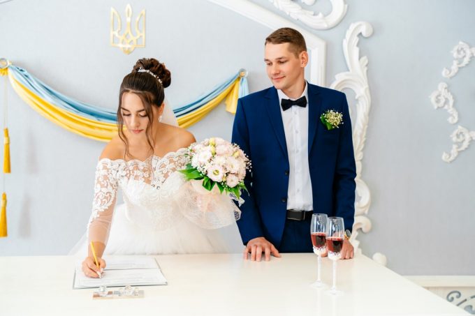 Найвищий показник шлюбів серед областей: цьогоріч на Дніпропетровщині побралися 25 000 пар