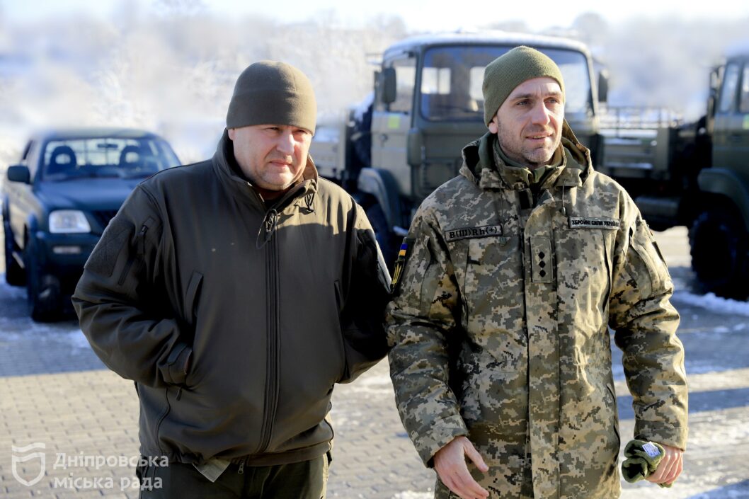 Дніпро передав ЗСУ ще 16 вантажівок та пікапів, і вже має контракт на нову велику партію авто, – Борис Філатов - рис. 4