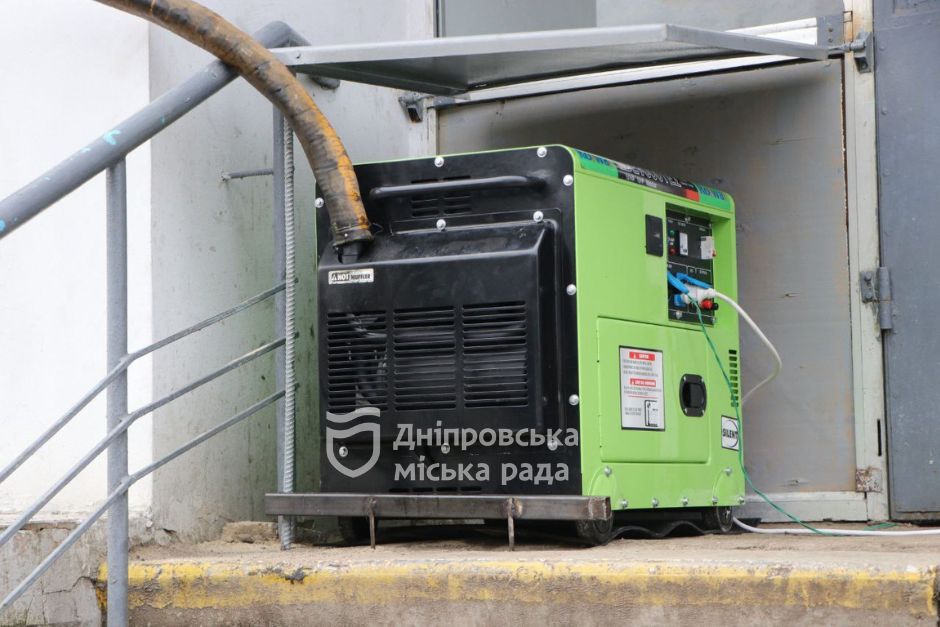 Дніпровський електротранспорт повністю облаштував "Пункти незламності"